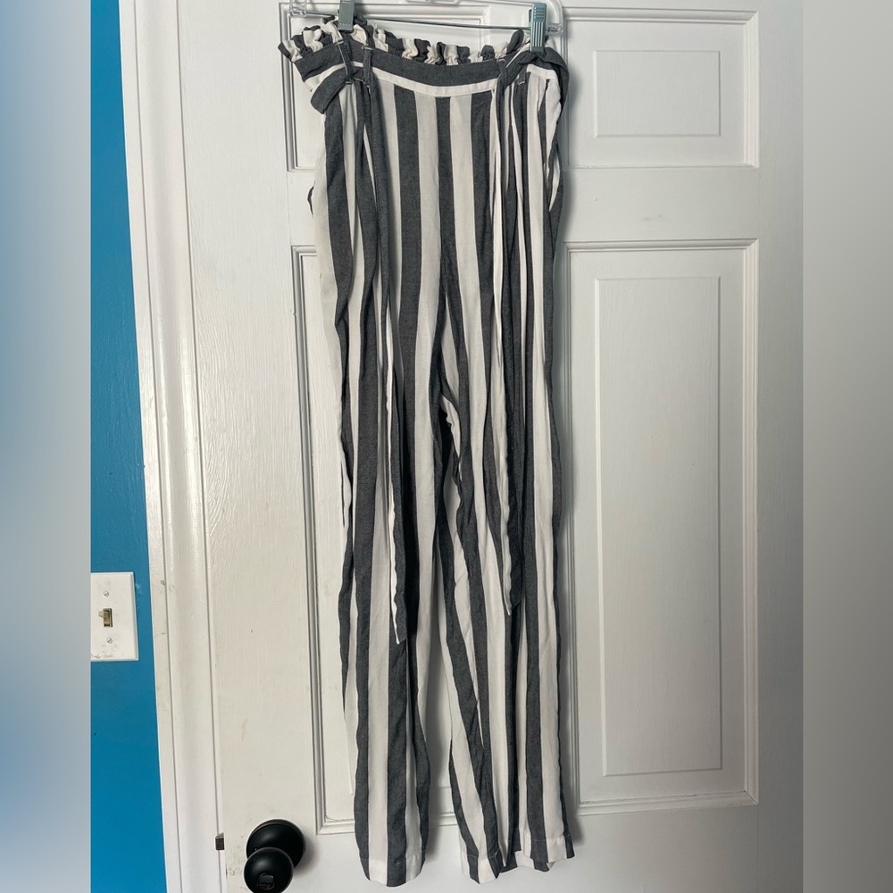 American Eagle Striped Flowy Pants